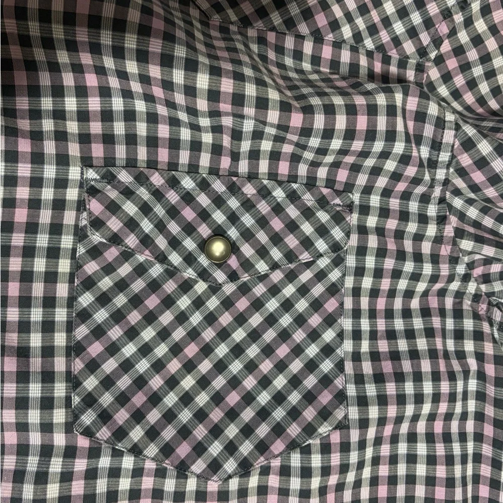 Banana Republic Purple Gray Check‎ Pearl Snap Pockets. Button Down Shirt. Large